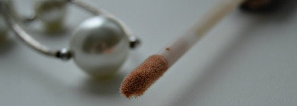 Спасибо двум белокожим нимфам, которые познакомили меня с NYX HD Photogenic Concealer в оттенке CW01 Porcelain