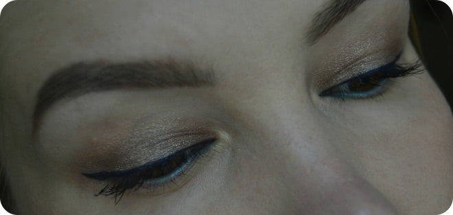 Корейские тени Eyeshadow Small от VOV в оттенках 0245Е (Dolls Brown), 0842Е (Silver Extreme), 0402 (Beach Blue), 0231 (Shine Beige)