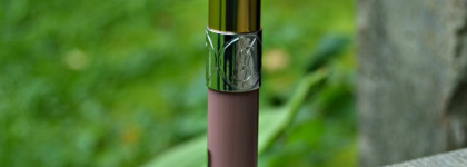 Красивый, нежный, увлажняющий. Это все он - Yves Saint Laurent Gloss Volupte #210