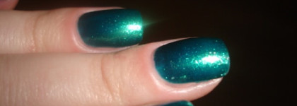 Космическое сияние с Orly Halley's Comet