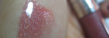 Басня о том, как я покупала тени Диор или сияющий блеск для губ с увлажняющим эффектом Lancome Gloss In Love Sparkling Lipglaze Cocooning Feel