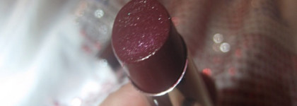 Всем такая знакомая Miss Pupa Ultra Brilliant Lipstick