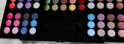 Обзор палетки для макияжа Sephora Collection Smoky Studio Customizable Eye Palette