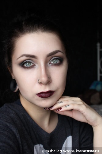 Nyx Born To Glow Liquid Illuminator LI 01 Sunbeam и Seventeen Ideal Cover Liquid Concealer 01 Highlight - любимые хайлайтеры