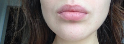 Счастливая случайность - Chanel Vitalumiere Compact Douceur Lightweight Compact Makeup Radiance Softness And Comfort SPF 10, оттенок 030 Беж