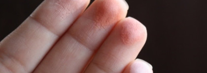 Givenchy Le Prisme Blush Powder Blush Eclat Couleur 4 Couleurs 23 Aficionado Peach и Givenchy Rouge Interdit Satin Lipstick Irresistible Color 26 Voluptuous Nude