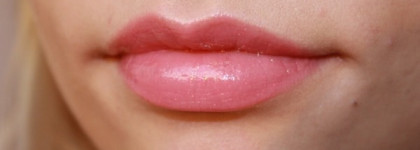 Guerlain Gloss d’Enfer Maxi Shine Intense Colour & Shine Bare Lip Sensation # 465 Bubble Gum