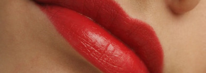 Maybelline Hydra Extreme Lipstick № 587 «Поцелуй вампира»