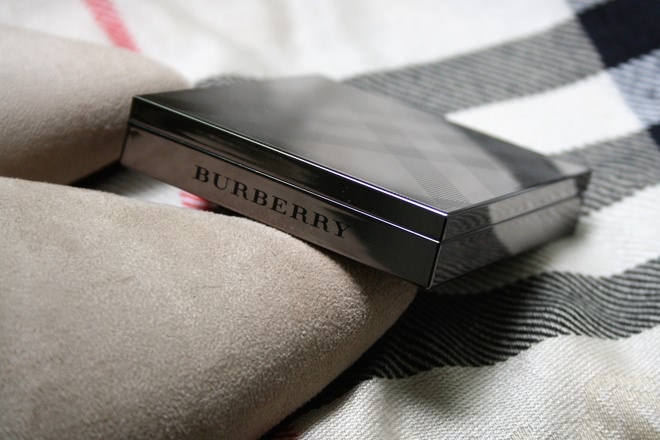 Непризнанный гений - Burberry Natural blush fard a joues naturel в оттенке 11 Dark earthy blush