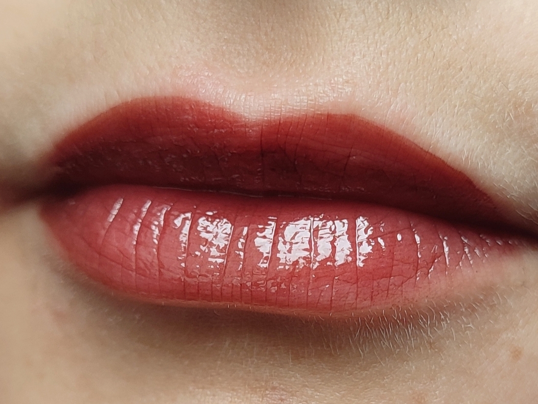 Тинт в 1 слой. Дневной свет у окна.