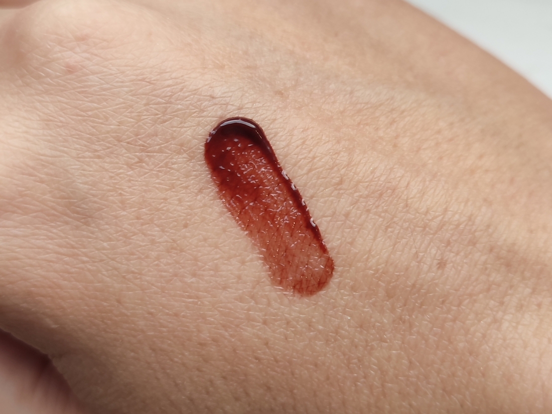 Дневной свет у окна.