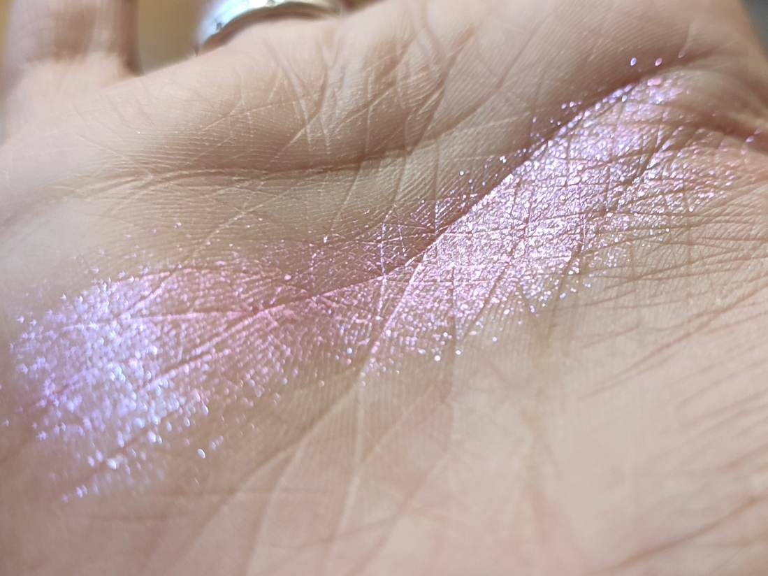 Дневной свет у окна.