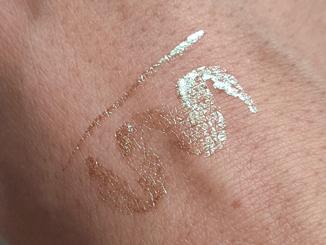 Дневной свет у окна