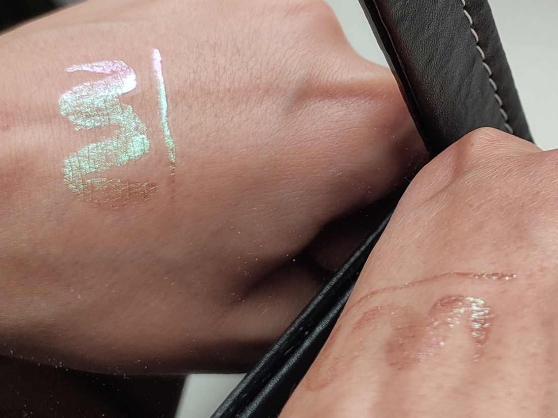 Дневной свет у окна.