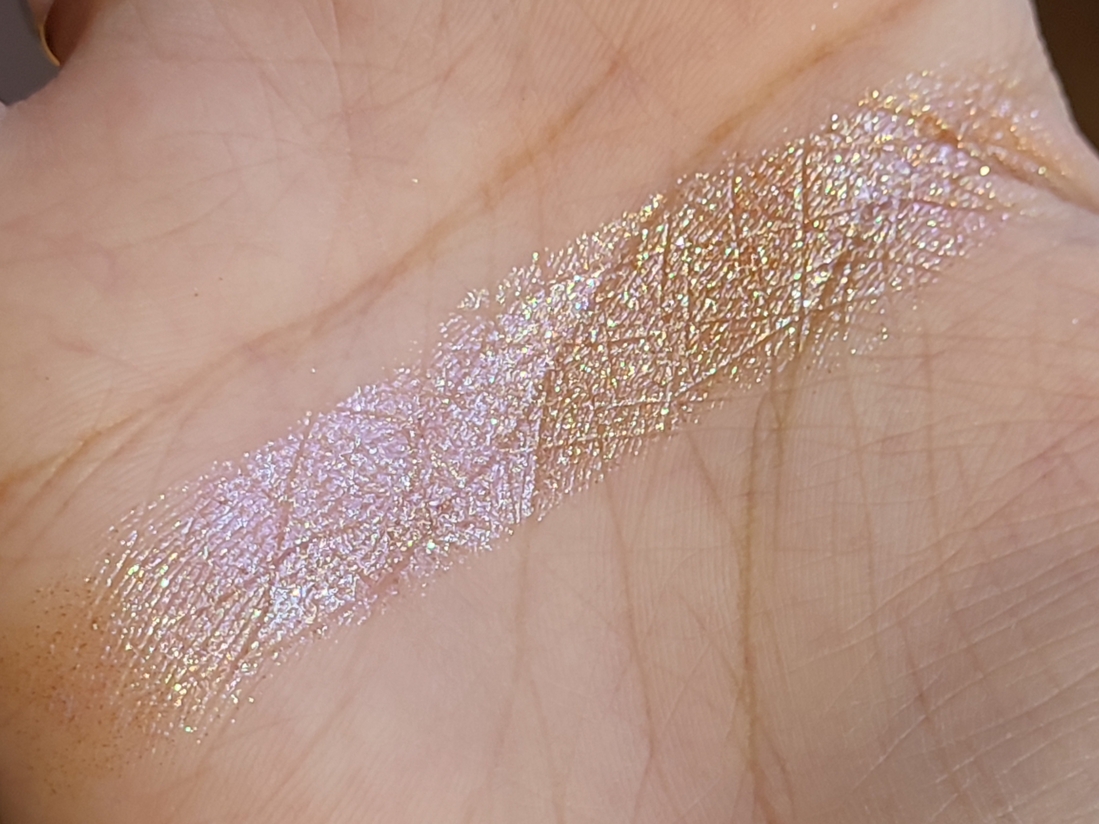 Дневной и искусственный свет вместе, без базы