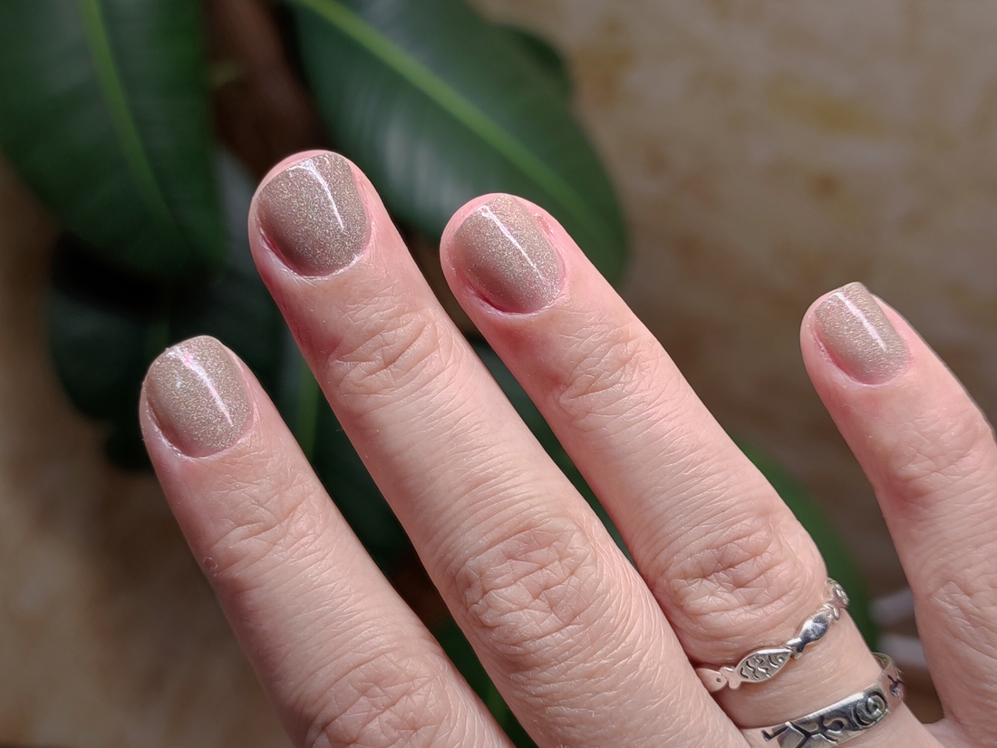 Искусственное освещение. Лак в два слоя.