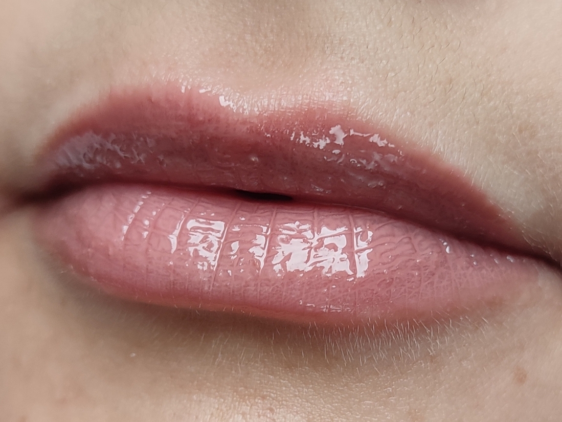 Дневной свет у окна