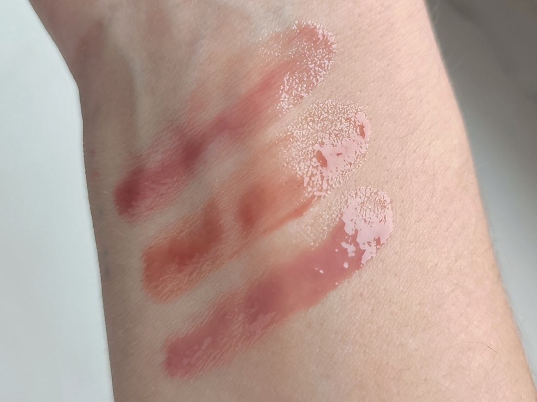 Дневной свет у окна. Оттенки сверху вниз: 01, 02, 03