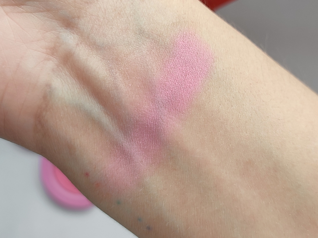 Дневной свет у окна