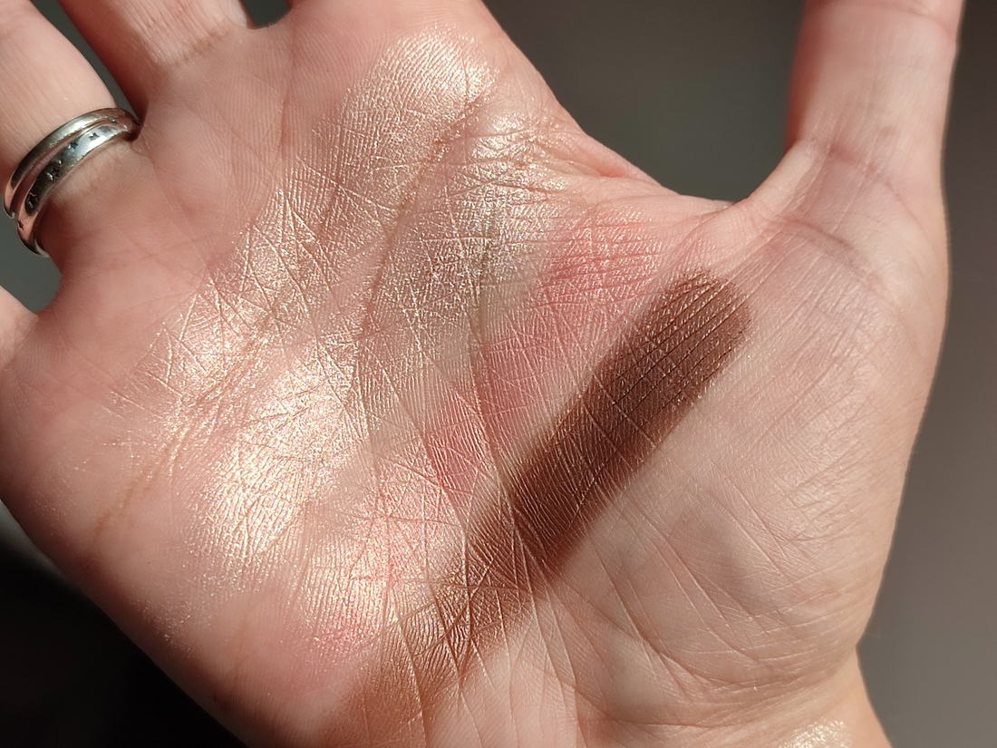 Слава направо: Teen spirit, Hocus pocus, Hedonism, Hooligan