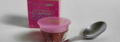 Невесомое суфле Beauty Bomb Mousse Lip and Chick Tint Pot Fun Fair 01 Caramello