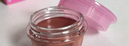 Невесомое суфле Beauty Bomb Mousse Lip and Chick Tint Pot Fun Fair 01 Caramello