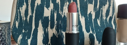 Уже не velvet, но всё ещё teddy: MAC Powder Kiss Lipstick, Teddy 2.0