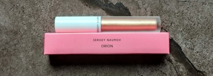 Незримый голубой, неуловимый серый: Sergey Naumov — жидкие тени, подводка и блеск для губ