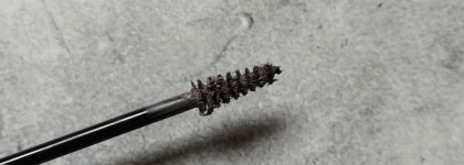 Feel the thunder: MAC Eye brows big boost fibre gel, #Thunder