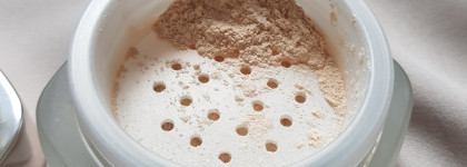 Сияющая вуаль: La Mer Skincolor de La Mer The Powder