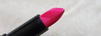Лучшая. Матовая. Бюджетная: Catrice Scandalous matte lipstick 070 Go bold or go home