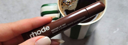 Кофейку бахну и норм: лучший блеск для губ Rhode Peptide lip tint, Espresso