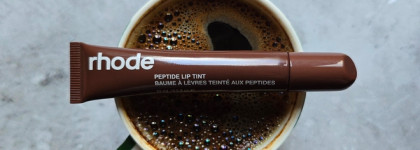 Кофейку бахну и норм: лучший блеск для губ Rhode Peptide lip tint, Espresso