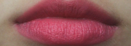 Они спелись. Весенний дуэт для губ: помада Givenchy Le rouge 302 Hibiscus Exclusif и блеск Guerlain Gloss D'enfer Maxi Shine Intense Colour&Shine Bare lip Sensation #468 Candy Strip