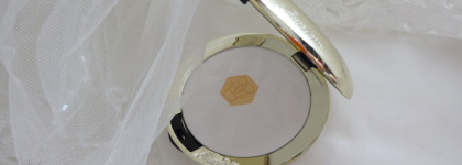 Пудра для невесты: Guerlain Parure Gold Setting Powder, universal shade