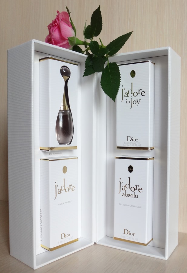 J'adore La Collection Dior ("best of travel")