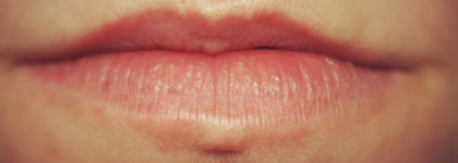 Помада  Avon Ultra Colour Rich Lipstick  Red 2000