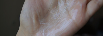 Деликатная пенка для лица Near Skin Extra Renew Cleansing Foam от Missha