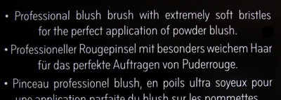 Une, deux, trois: кисть Catrice Mini Kabuki Brush