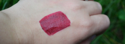 Любовь? Разочарование? Жидкая матовая помада от H&M оттенке Screen Siren