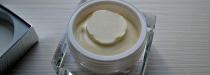 Dr. Brandt Do Not Age triple peptide eye cream интенсивно омолаживающий крем для глаз с трипептидом от припухлости и темных кругов