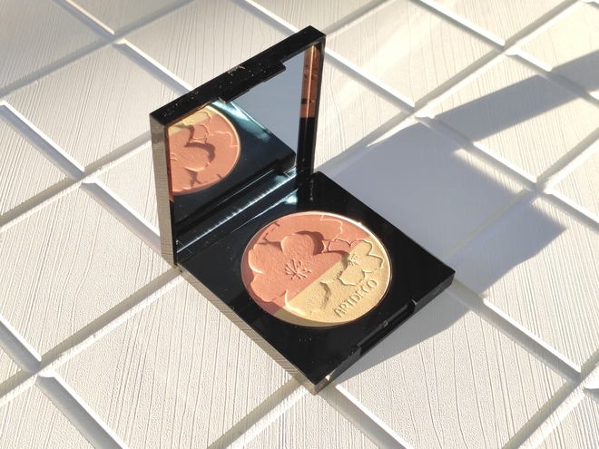 хайлайтер `influence beauty` solar тон 01. Influence хайлайтер solar 01. Sante компактная пудра № 01.