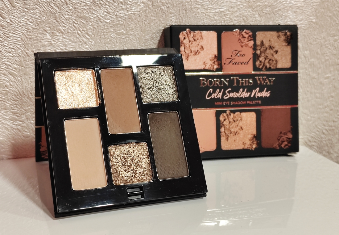 Too Faced Born This Way Палетка теней для век Cold Smolder Nudes