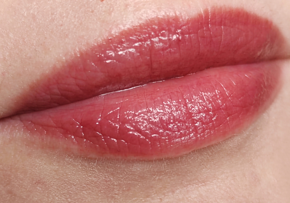 3 слоя помады. Дневное освещение