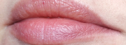 Увлажняющая сыворотка для губ Bobbi Brown Extra Plump Lip Serum оттенок Bare Raspberry