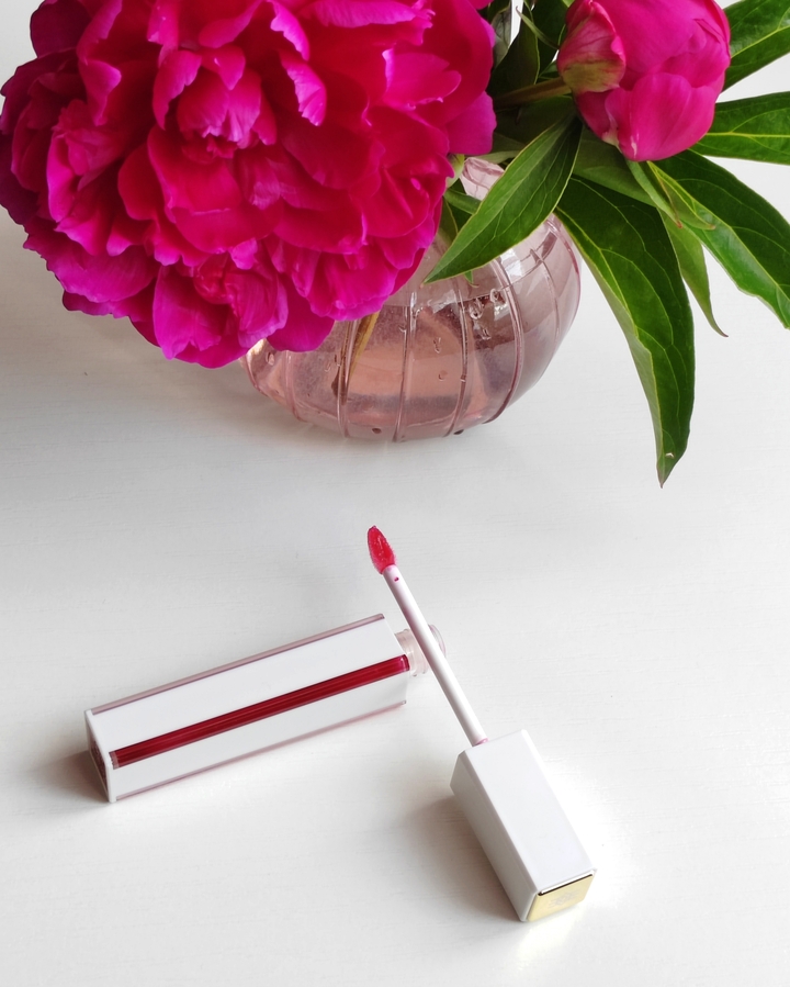 Масло для губ Essential Lip Glow Oil оттенок № 50 Cherry Cola