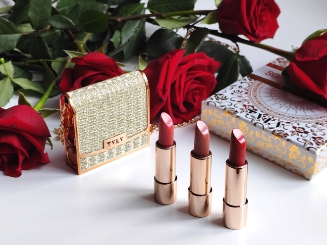Подарочный набор помад 3 в 1 Soft Lipstick Bag в сумочке TvLv