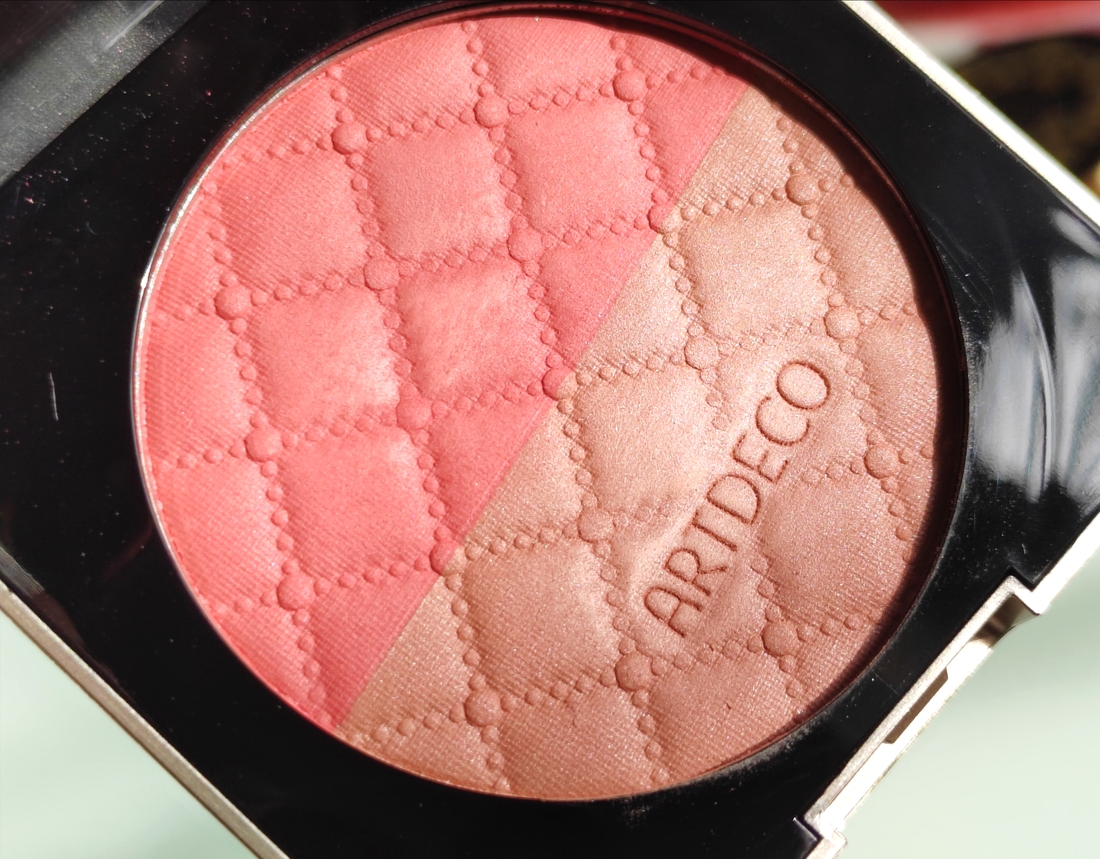 За окном солнечно