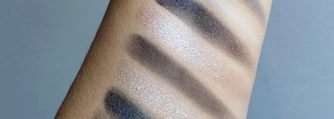 Палетка теней Natasha Denona Xenon - самая сверкающая и холодная среди остальных в моей коллекции