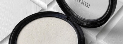 Матирующая пудра Lord&Berry Touch Up Blotting Powder - стирает поры, но эффект не долгий